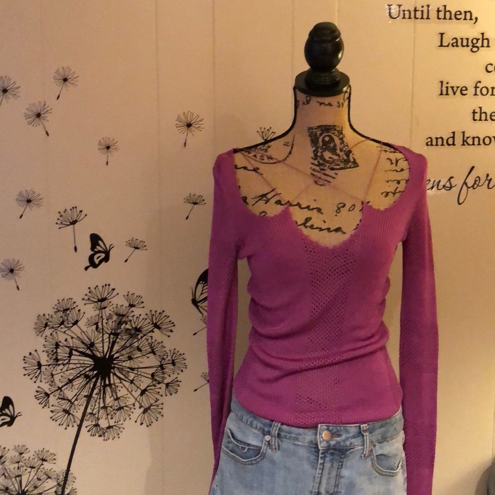 Beautiful fuchsia sweater!